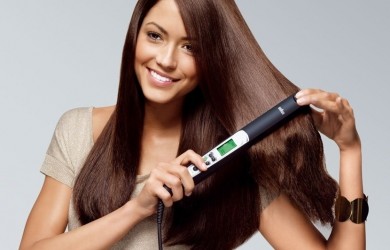 Старайтесь не передерживать утюжок на волосах более 5 секунд и используйте его как можно реже.
